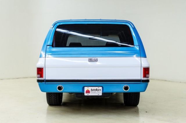 1985 Chevrolet Suburban -- - photo 6