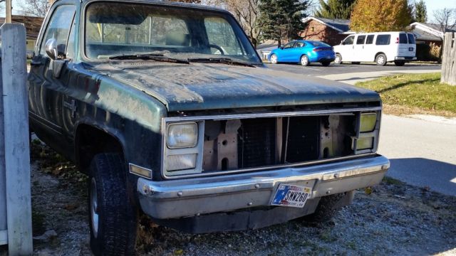 1985 Chevy 4 x 4 Pickup truck C-14 SEE PICS( parts truck or fixer upper) RATROD 1985 Chevrolet C-10 scottsdale