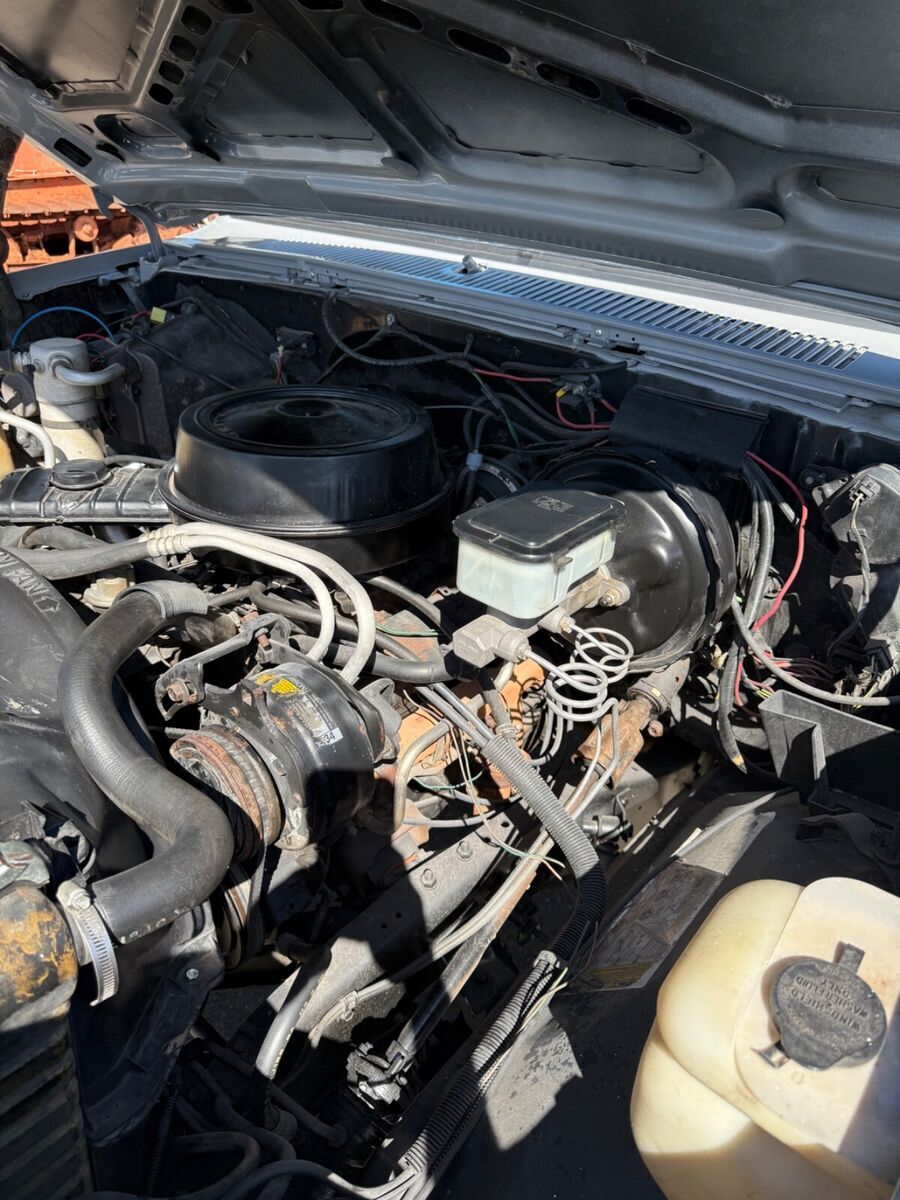1985 Chevrolet C/K Pickup 1500 - photo 5