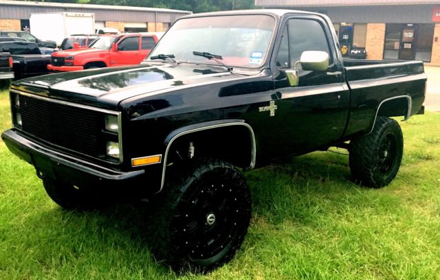 1985 Chevrolet Silverado 1500 4x4 CHEBVY FRAME OFF LIFT NEW 402 BIG BLOCK 700R4 - photo 7