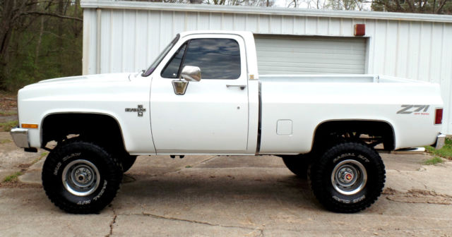 1985 Chevrolet C-10 TRUCK 1500 SILVERADO C/K K10 CHEVY GMC 4X4 Z71 - photo 3