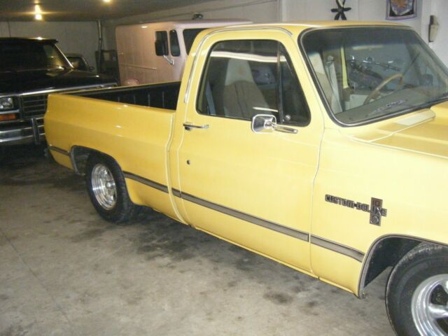 1985 Chevrolet C-10 - photo 12