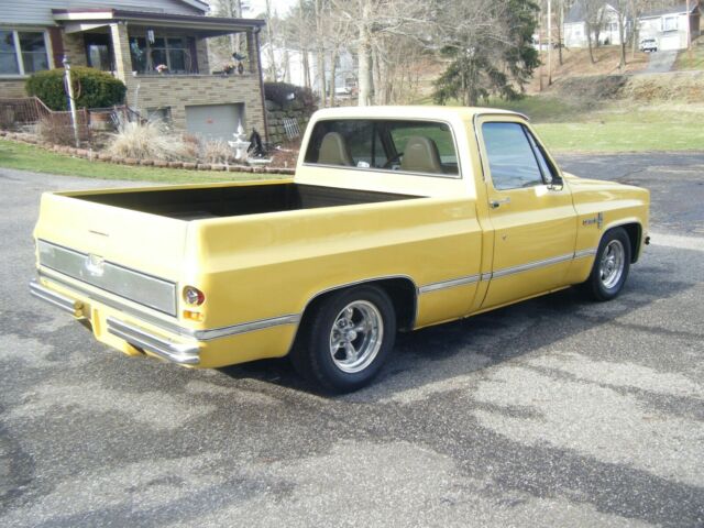 1985 Chevrolet C-10 - photo 4