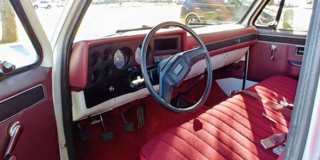 1985 Chevrolet C-10 Scottsdale - photo 11