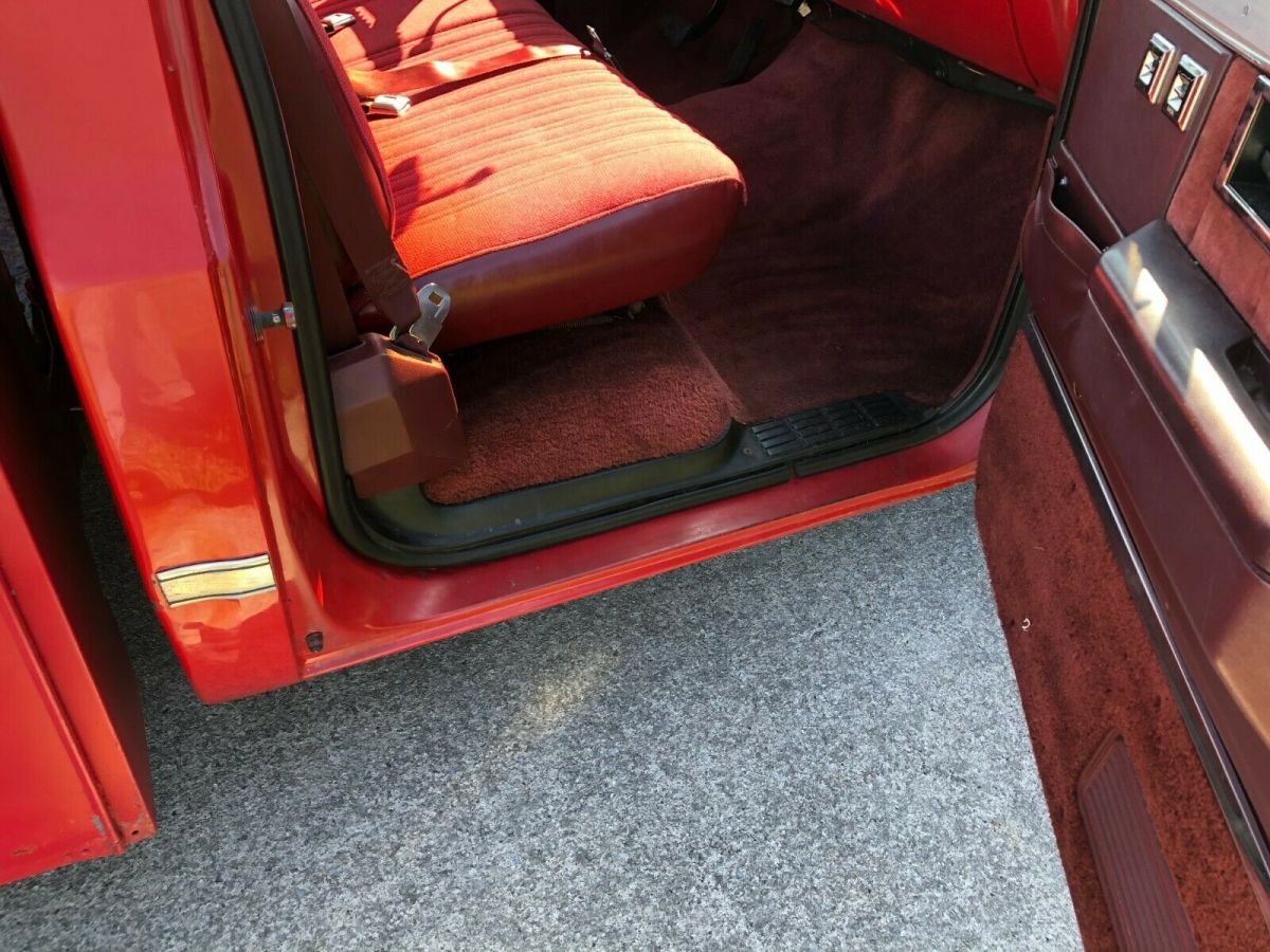 1985 Chevrolet C-10 SILVERADO - photo 11