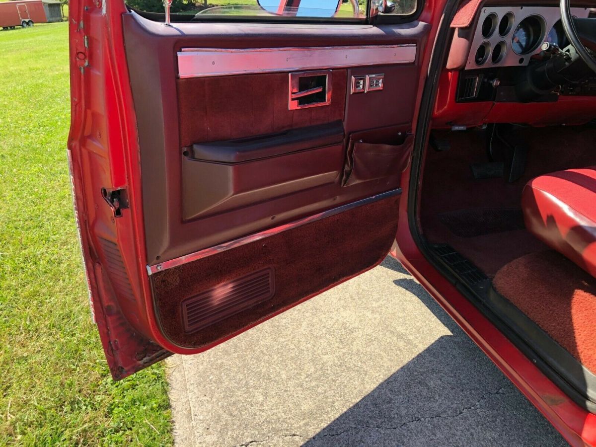 1985 Chevrolet C-10 SILVERADO - photo 9