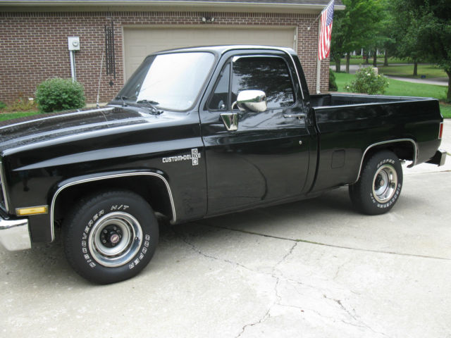 1985 Chevy C10 Short Bed Pickyp 1985 Chevrolet C-10 custom