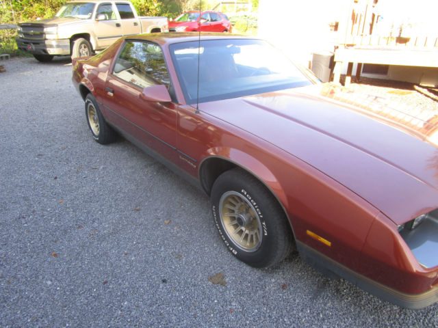 1985 Chevrolet Camaro berlinetta - photo 2