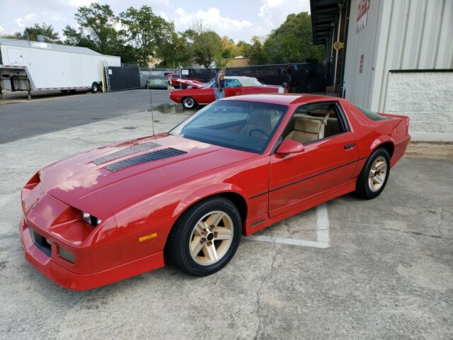 1985 Chevy Camaro IROC Z28 1985 Chevrolet Camaro I Roc Z