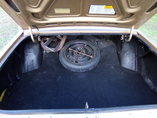 1985 Chevrolet Caprice 4 Door - photo 9