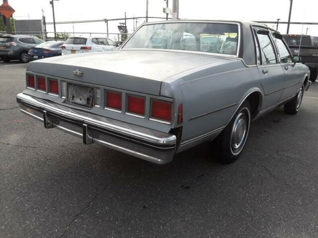 1985 Chevrolet Caprice Classic - photo 5