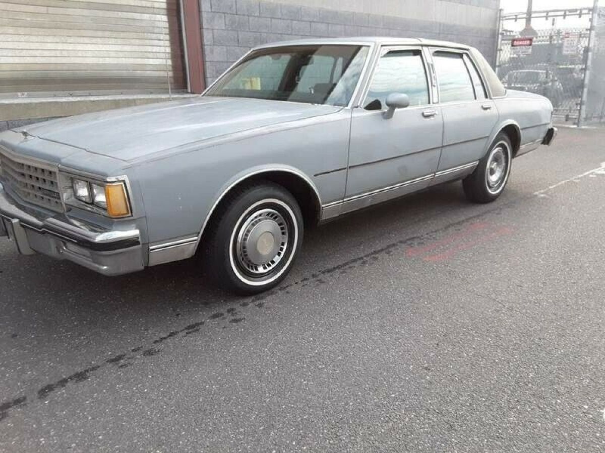 1985 Chevrolet Caprice Classic - photo 7