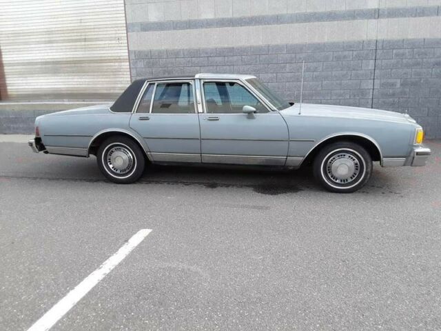 1985 Chevrolet Caprice Classic - photo 8