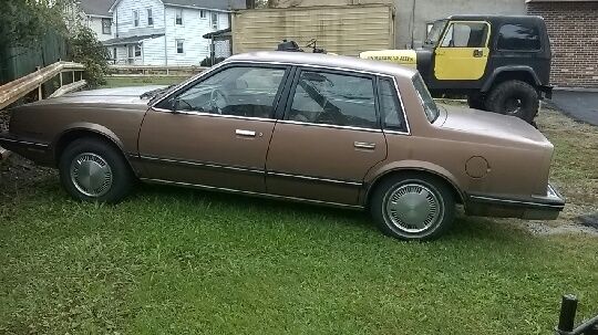 1985 CHEVY CELEBRITY--BRONZE 1985 Chevrolet CELEBRITY