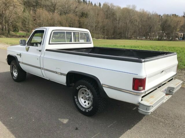1985 Chevrolet C/K Pickup 1500 CUSTOM DELUXE - photo 4