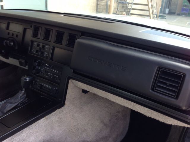 1985 Chevrolet Corvette - photo 13