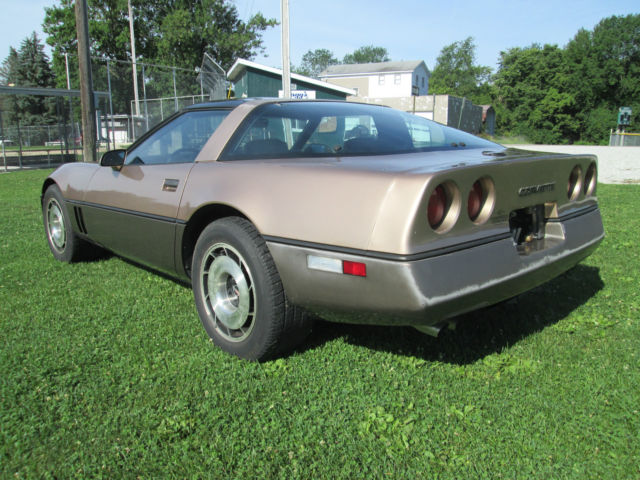 1985 Chevrolet Corvette - photo 8
