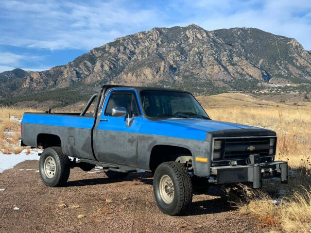 1985 Chevy K20 (with 454 engine) 3/4 Ton, 4x4 1985 Chevrolet C/K Pickup 2500 Custom Deluxe