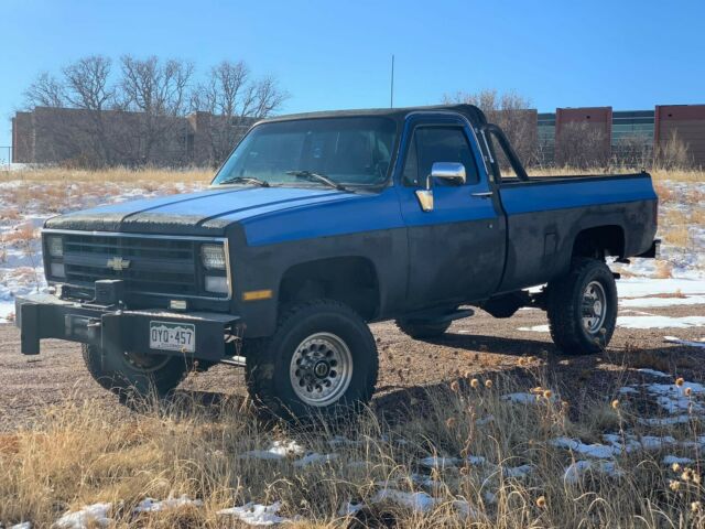 1985 Chevrolet C/K Pickup 2500 Custom Deluxe - photo 4