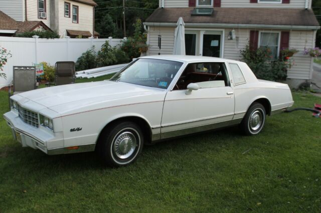 1985 Chevy Monte Carlo 16,000 miles zero rust 1985 Chevrolet Monte Carlo