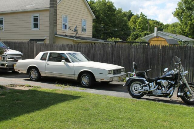 1985 Chevrolet Monte Carlo - photo 4