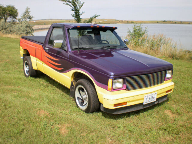1985 Chevrolet S-10 Custom Modified After-market accessories - photo 2