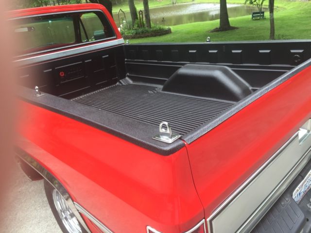 1985 Chevrolet C-10 Silverado - photo 2
