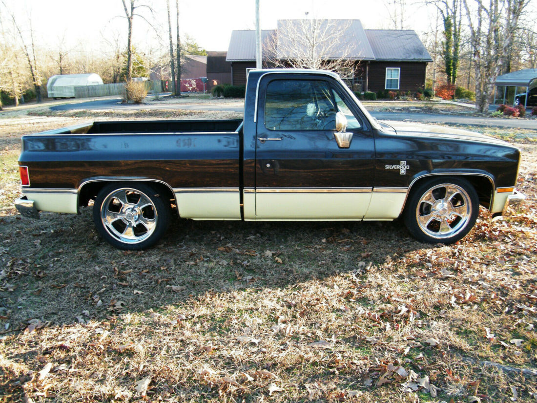 1985 Chevrolet C-10 - photo 11