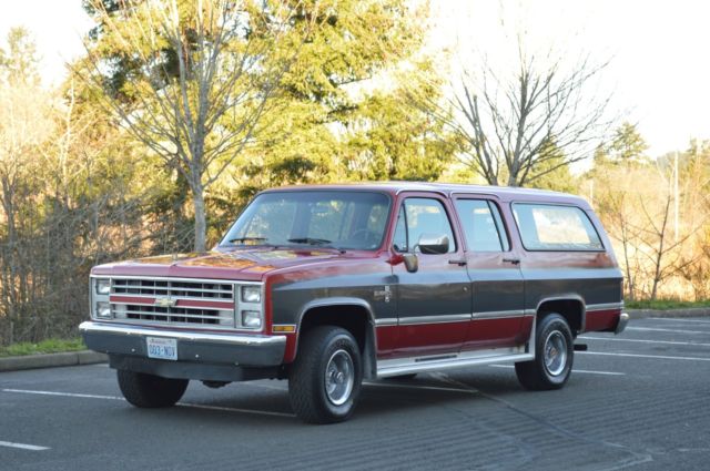 1985 Chevrolet Suburban - photo 2