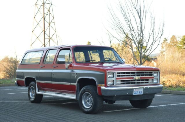 1985 Chevrolet Suburban - photo 8
