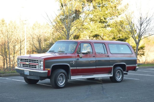 1985 Chevrolet Suburban - photo 3
