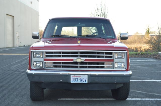 1985 Chevrolet Suburban - photo 7