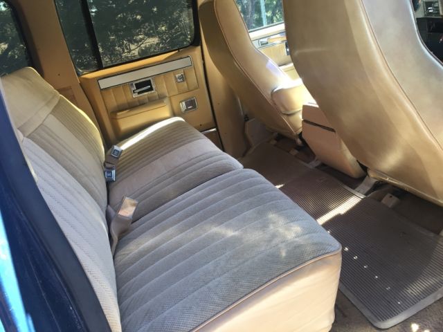 1985 Chevrolet Suburban K2500 - photo 10