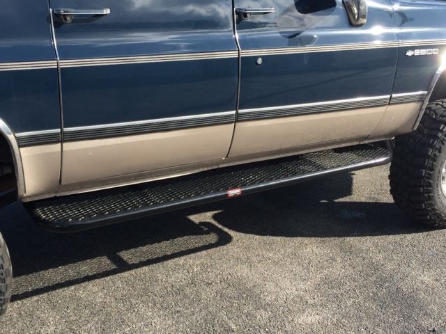 1985 Chevrolet Suburban K2500 - photo 3