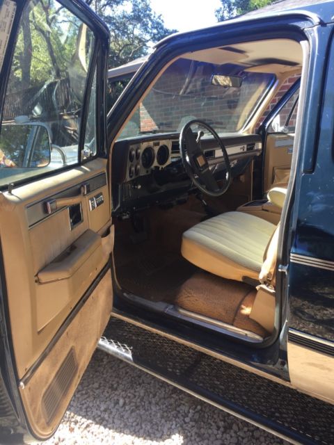 1985 Chevrolet Suburban K2500 - photo 5