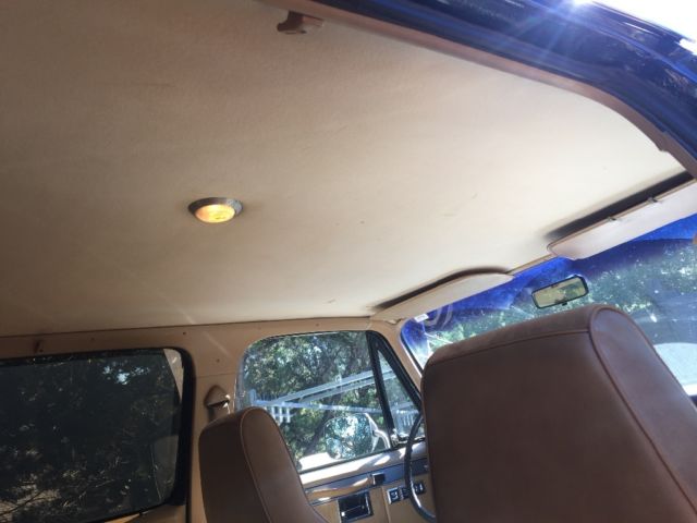 1985 Chevrolet Suburban K2500 - photo 9