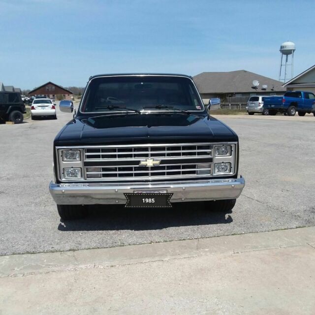 1985 Chevrolet C-10 New paint, bedliner & interior - photo 5