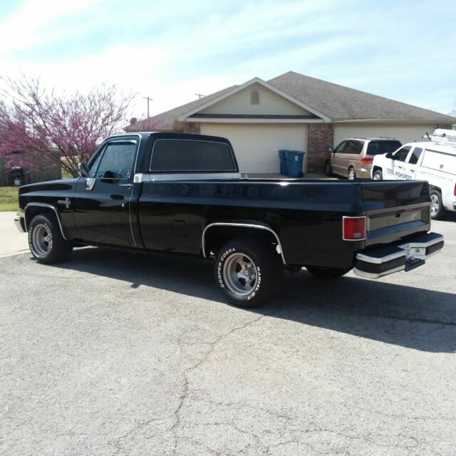 1985 Chevrolet C-10 New paint, bedliner & interior - photo 6