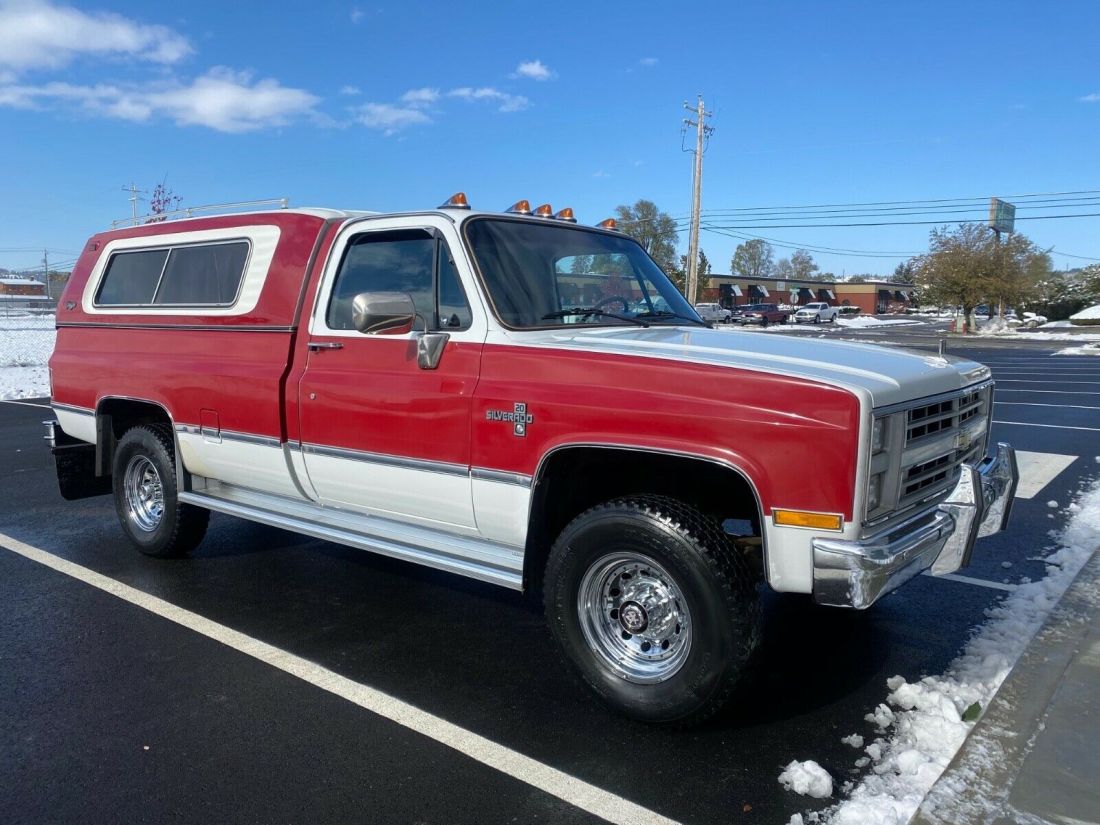 1985 Chevrolet C/K Pickup 2500 ONLY 39,225 ACTUAL MILES ONE FAMILY OWNED K20 4X4 - photo 4