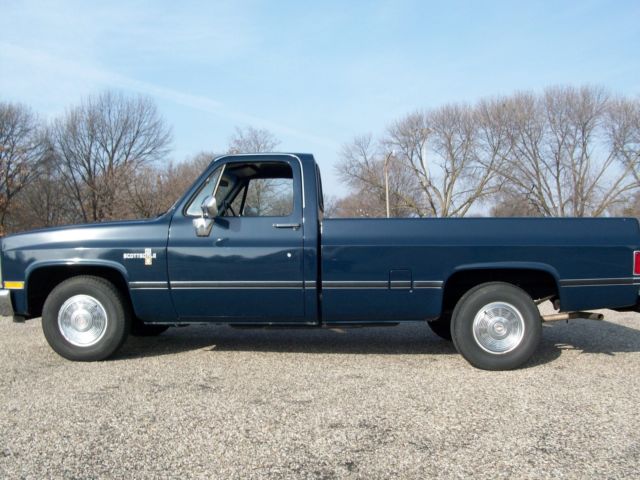 1985 Chevrolet C/K Pickup 1500 Scottsdale - photo 2