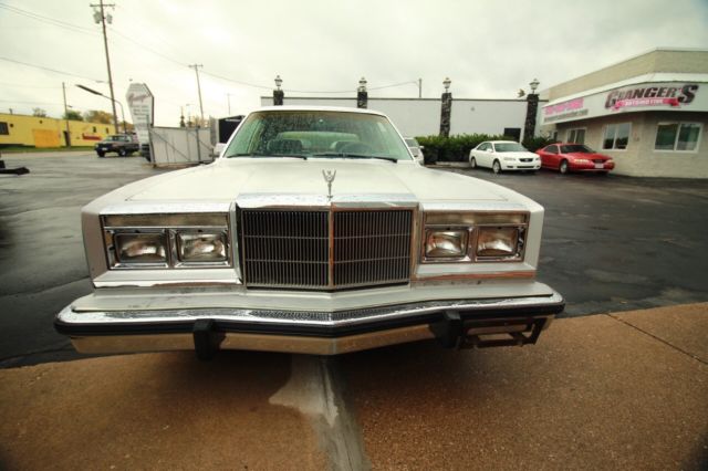 1985 Chrysler Fifth Avenue - photo 2