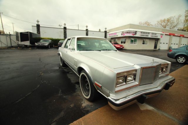 1985 Chrysler Fifth Avenue - photo 4