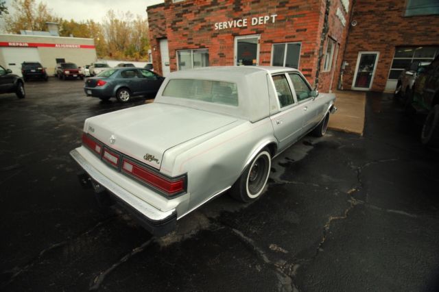 1985 Chrysler Fifth Avenue - photo 6