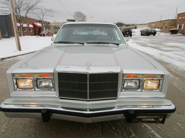 1985 Chrysler Fifth Avenue 4-door - 17K Original Miles - Absolutely Beautiful 1985 Chrysler Fifth Avenue NO RESERVE AUCTION - LAST HIGHEST BIDDER WINS CAR!