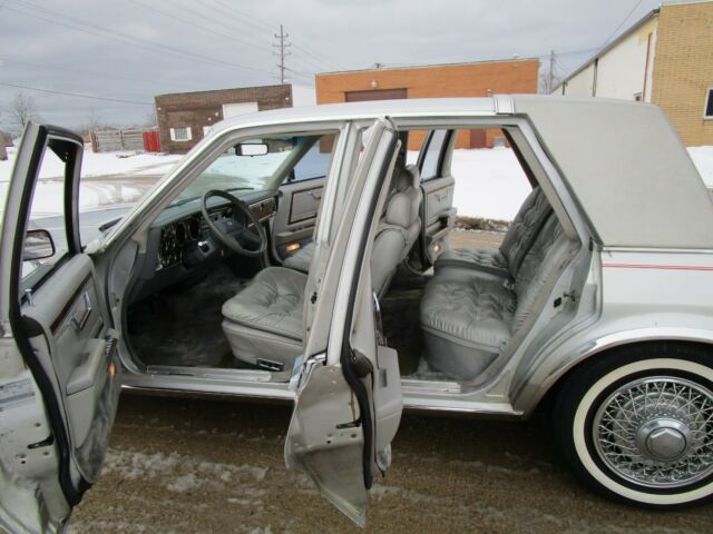 1985 Chrysler Fifth Avenue NO RESERVE AUCTION - LAST HIGHEST BIDDER WINS CAR! - photo 10