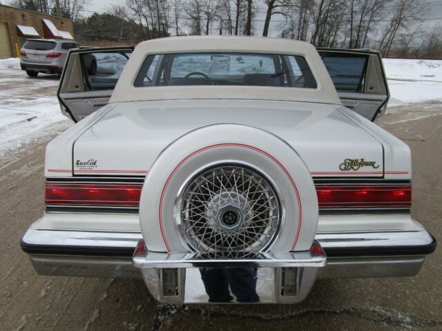 1985 Chrysler Fifth Avenue NO RESERVE AUCTION - LAST HIGHEST BIDDER WINS CAR! - photo 7