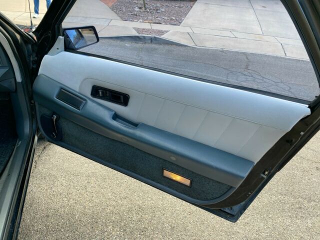 1985 Chrysler Laser XE - photo 11