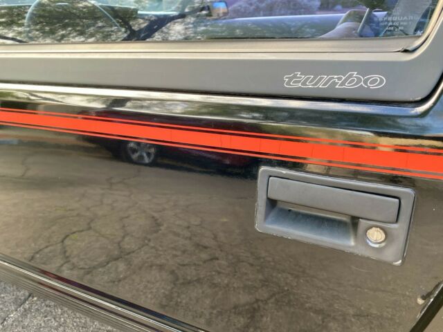 1985 Chrysler Laser XE - photo 13