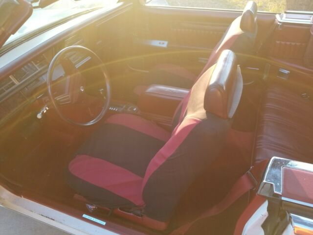 1985 Chrysler LeBaron convertible - photo 12