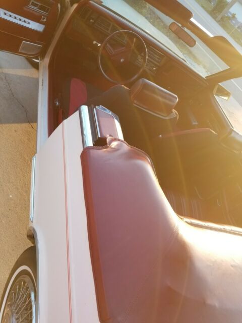 1985 Chrysler LeBaron convertible - photo 7